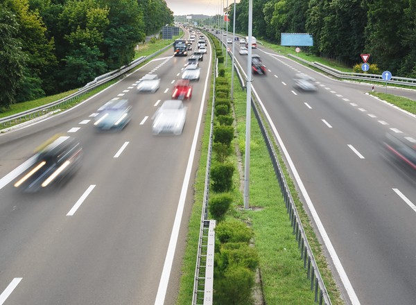 Czesi chcą zwiększyć limit prędkości na autostradach. Szybciej niż w Polsce