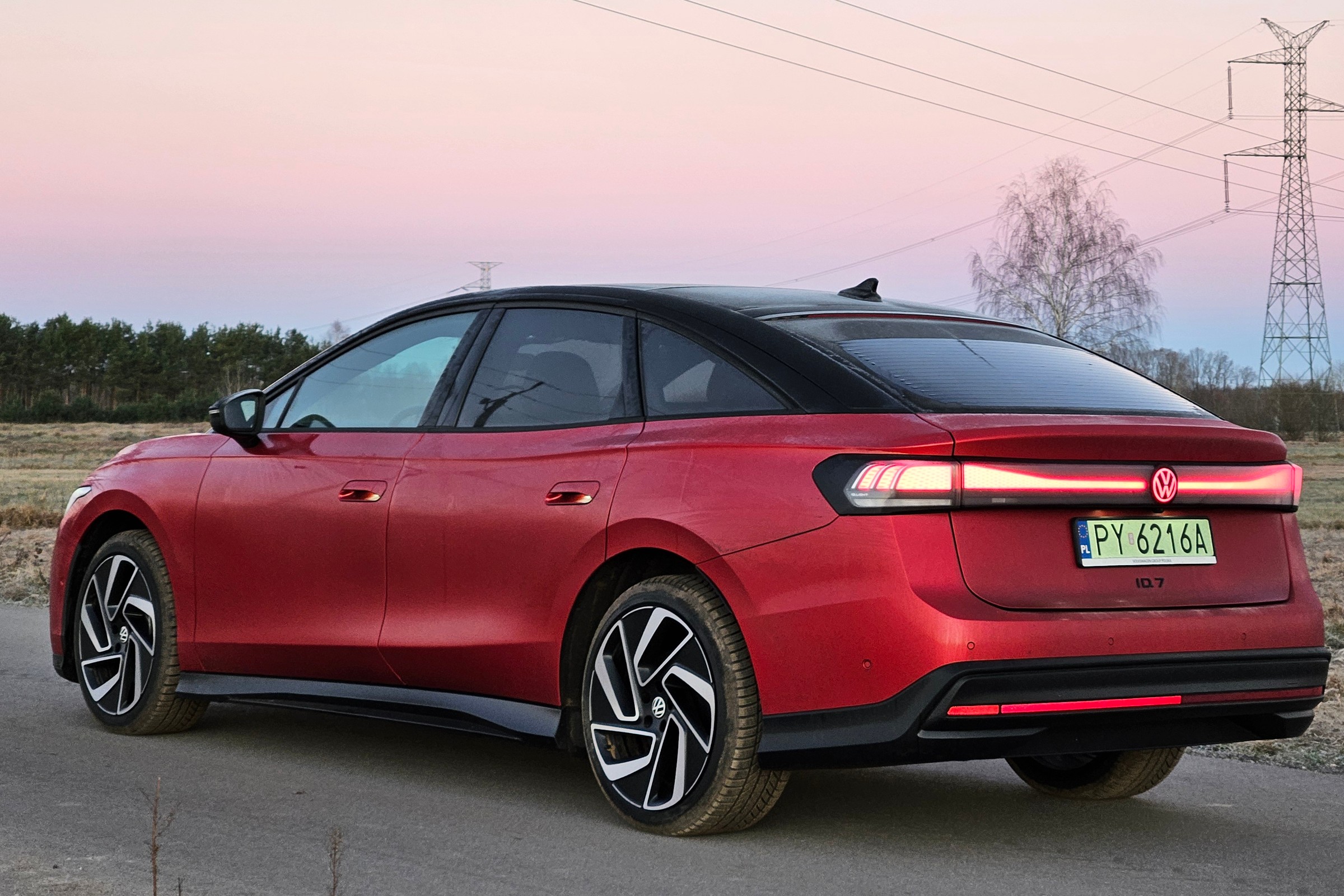 Volkswagen mocno obniżył ceny wszystkich modeli z rodziny ID. Mamy nowe cenniki