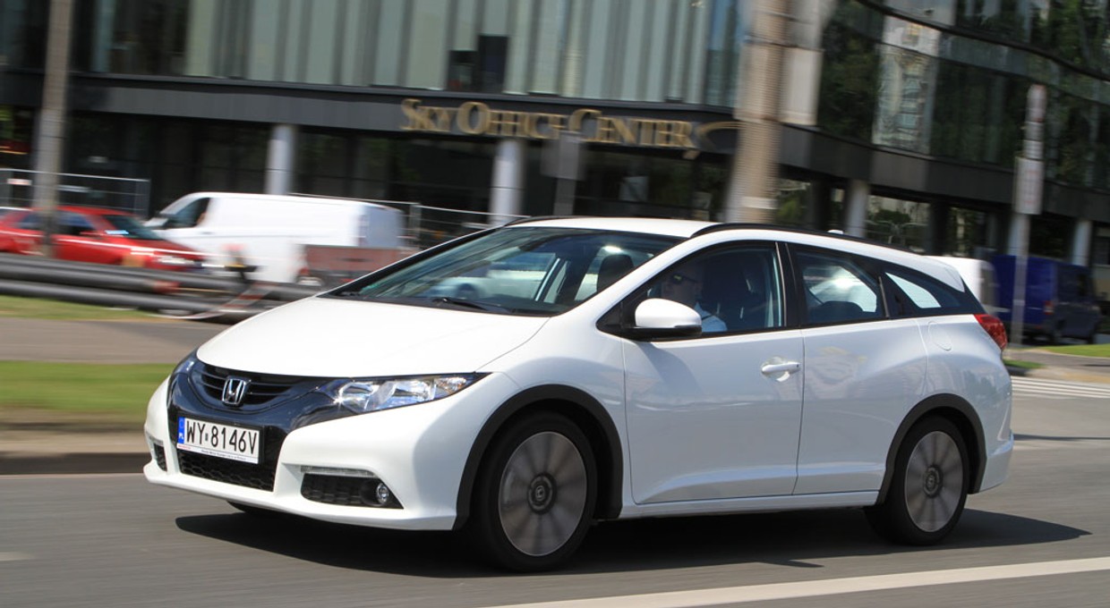Honda Civic Tourer 1.8: Jaki jest mistrz przestrzeni
