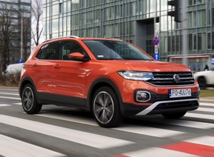 Volkswagen T-Cross 1.0 TSI – czy 110 KM w miejskim SUV-ie daje radę?