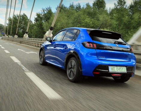Peugeot e-208