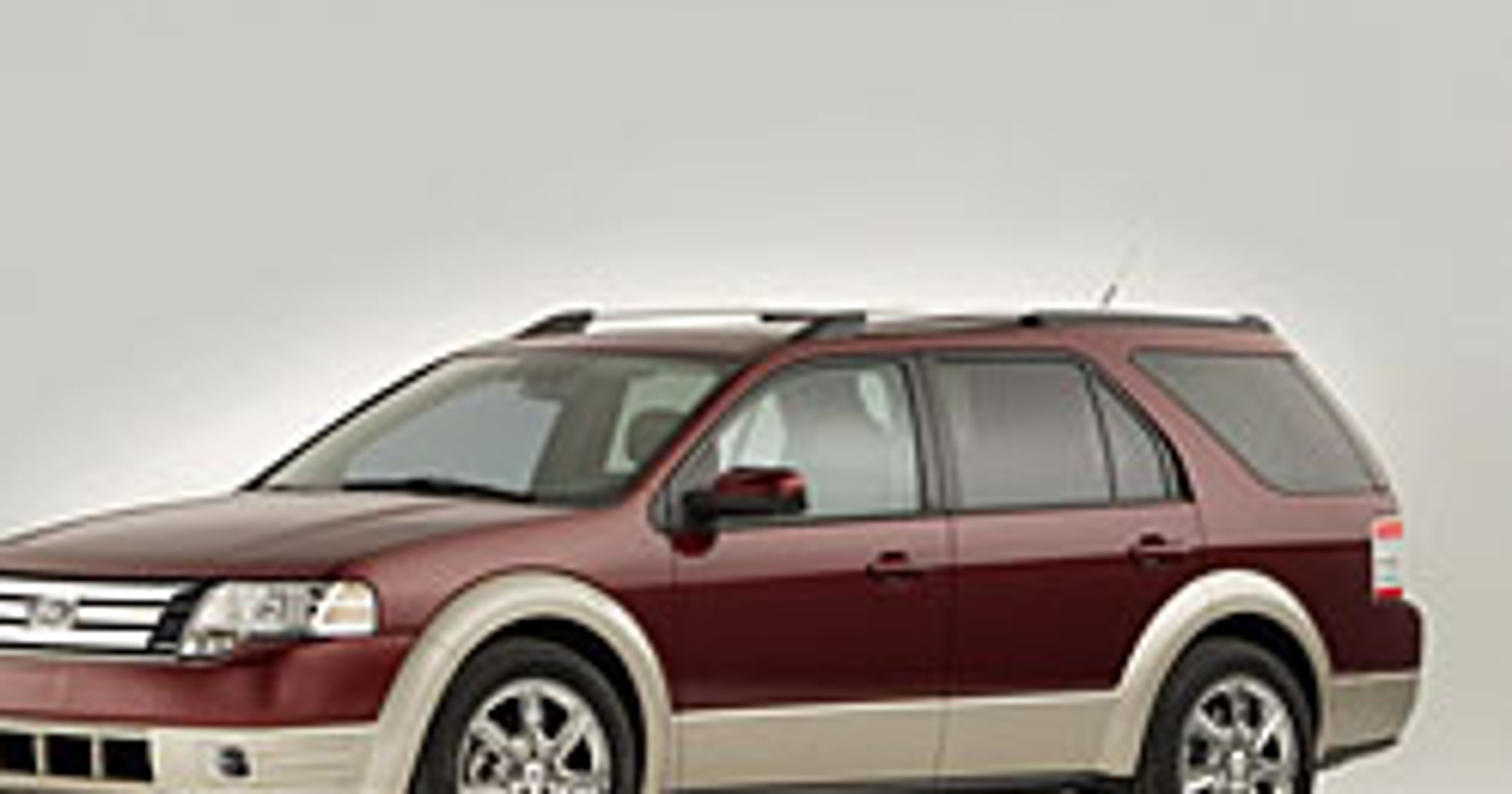 Ford Taurus X 2008: amerykański harcerz