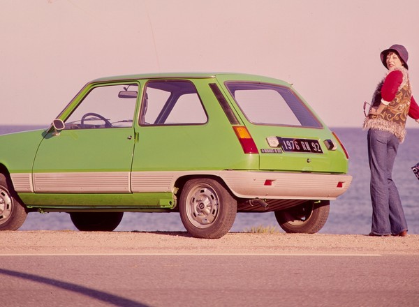 BMW mogło przejąć Skodę, a FSM  produkować Renault 5 zamiast 126p