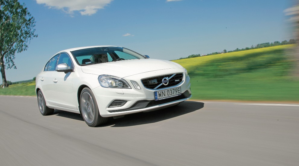 Volvo S60 do tej pory wygląda świetnie i nie chce się zestarzeć na zewnątrz, jak i w środku