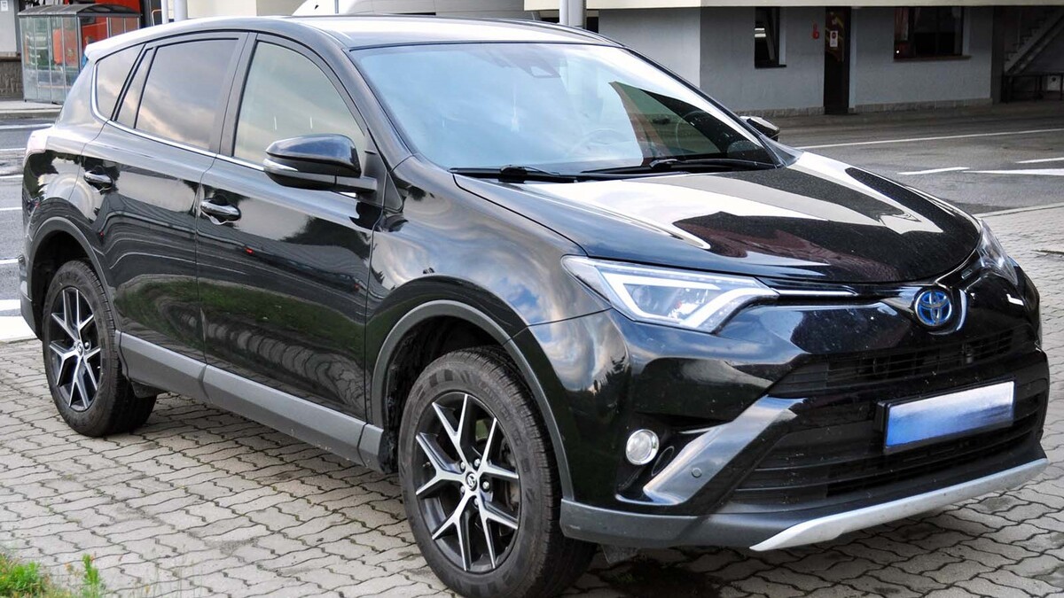 Hybrydowa Toyota RAV4 odzyskana przez Straż Graniczną