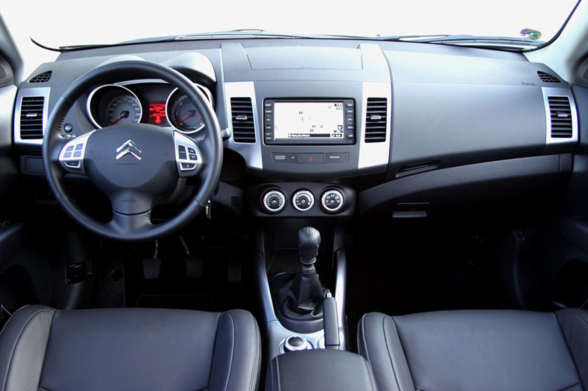 Citroën C-Crosser 2,2 HDI - spełnienie marzeń za 140 tys. zł
