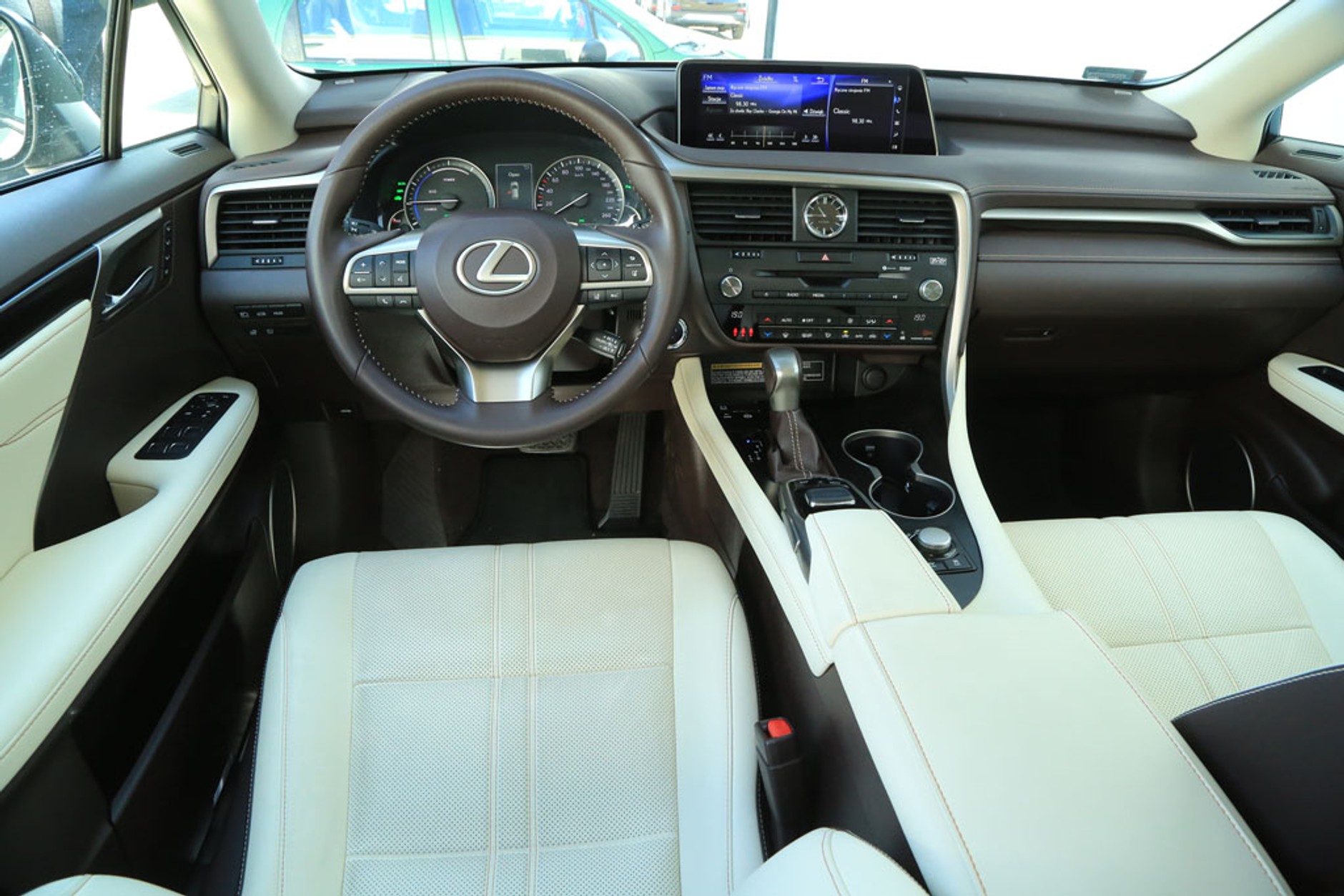 Lexus RX 450h - SUV dla fanów hybryd