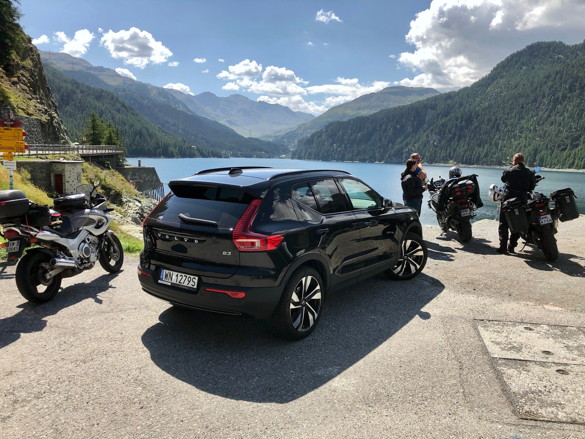 Volvo XC40 B3 Plus Dark