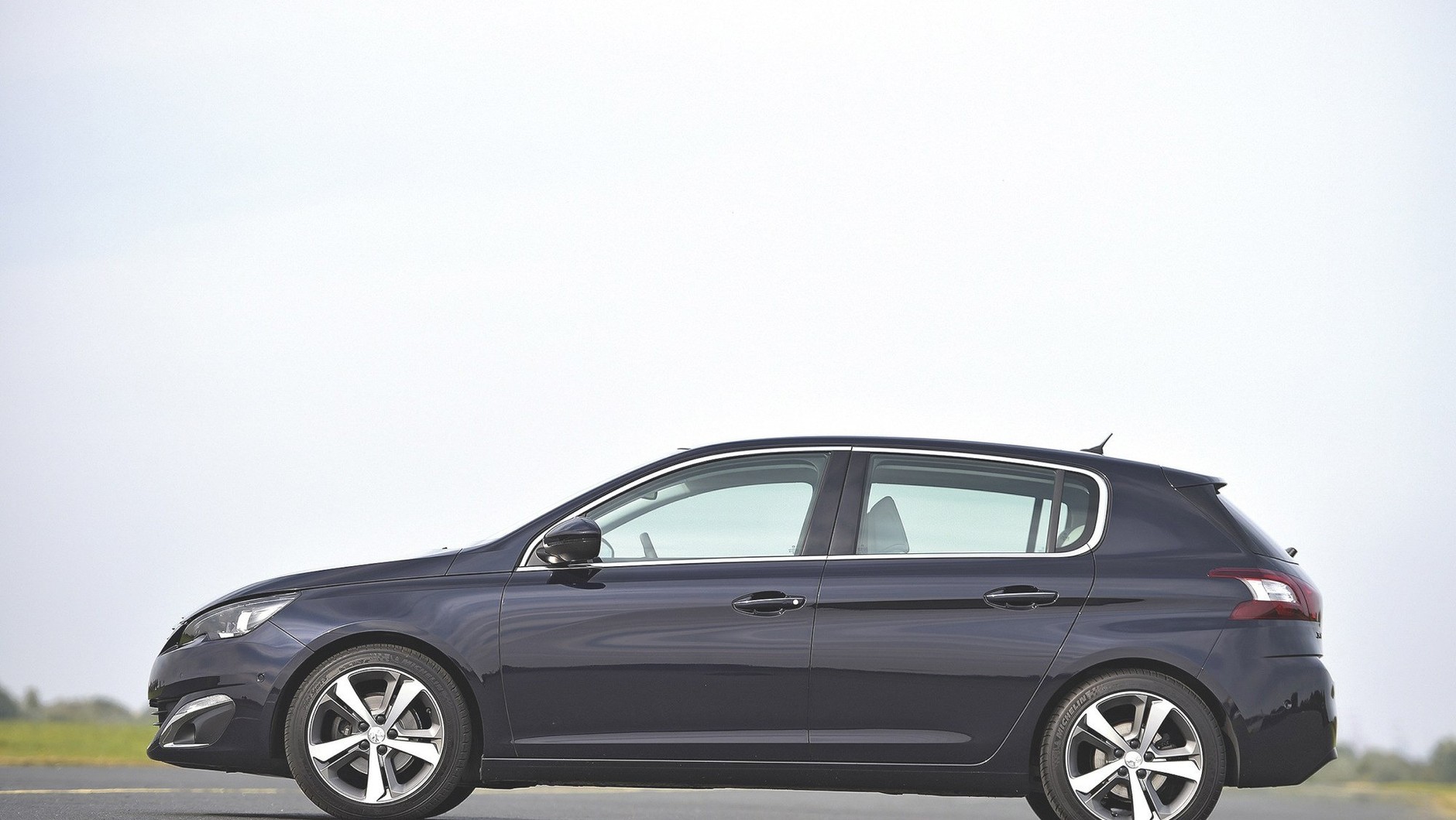 Porównanie - nowa Astra kontra reszta świata: Ford Focus, Hyundai i30, Kia cee'd, Peugeot 308 i VW Golf