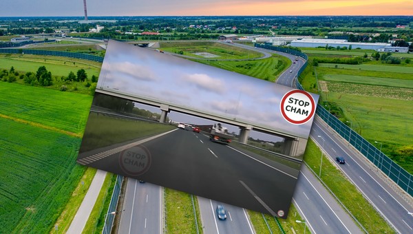 Opona od ciężarówki leżała na środku autostrady. Kierowca Mazdy zobaczył ją w ostatniej chwili [WIDEO]