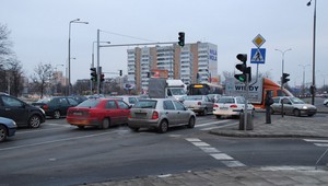 To codzienne zachowanie kierowców w miastach. Kara wynosi do 5000 zł
