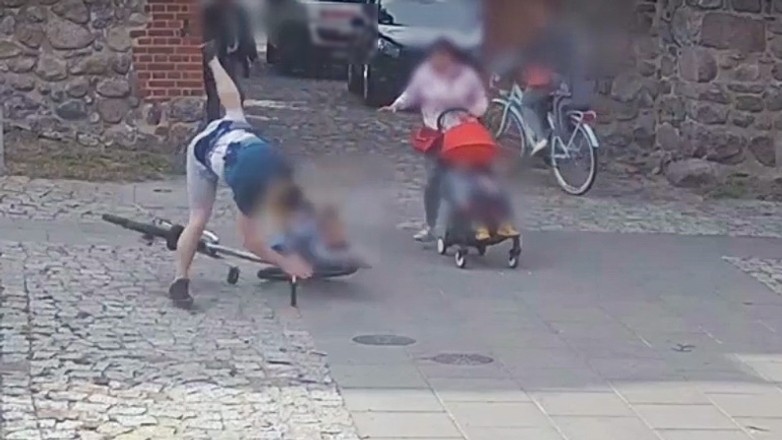 25-letni rowerzysta może zapłacić nawet 30 tys. zł grzywny za wjechanie w siedmiolatkę.