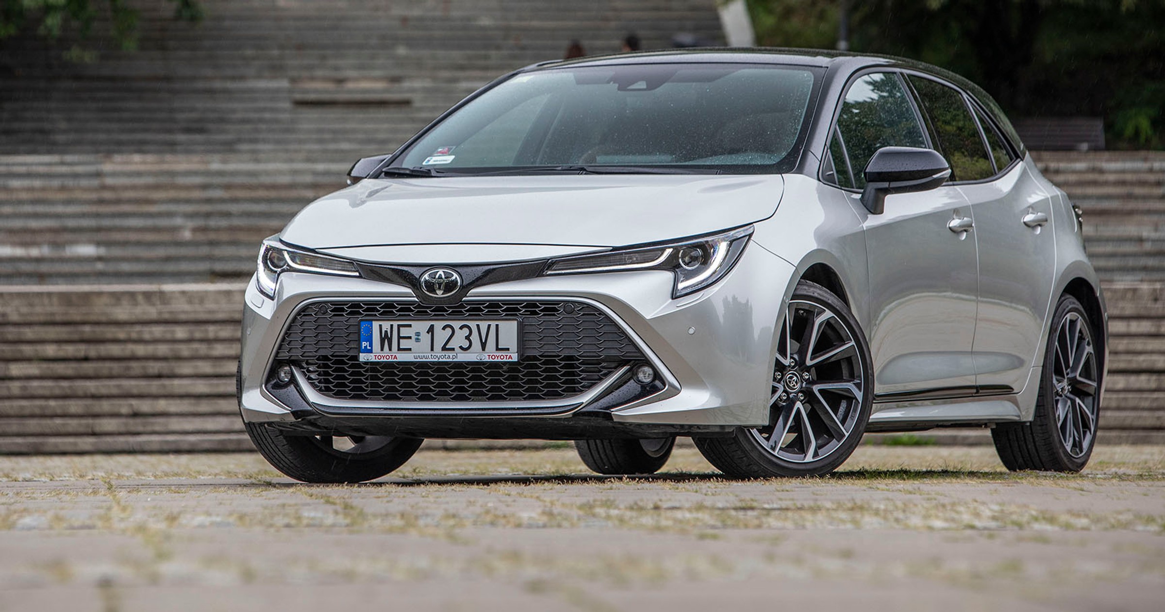 Toyota Corolla 1.2 Turbo - czy to dobra alternatywa dla hybrydy?