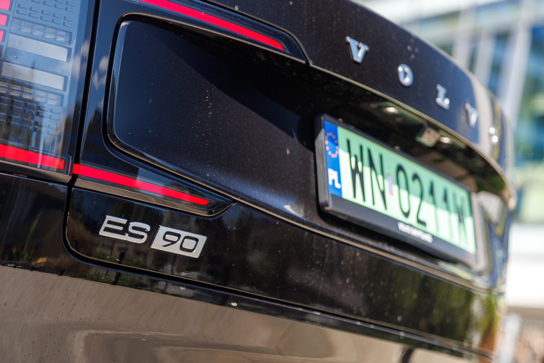 Volvo ES90