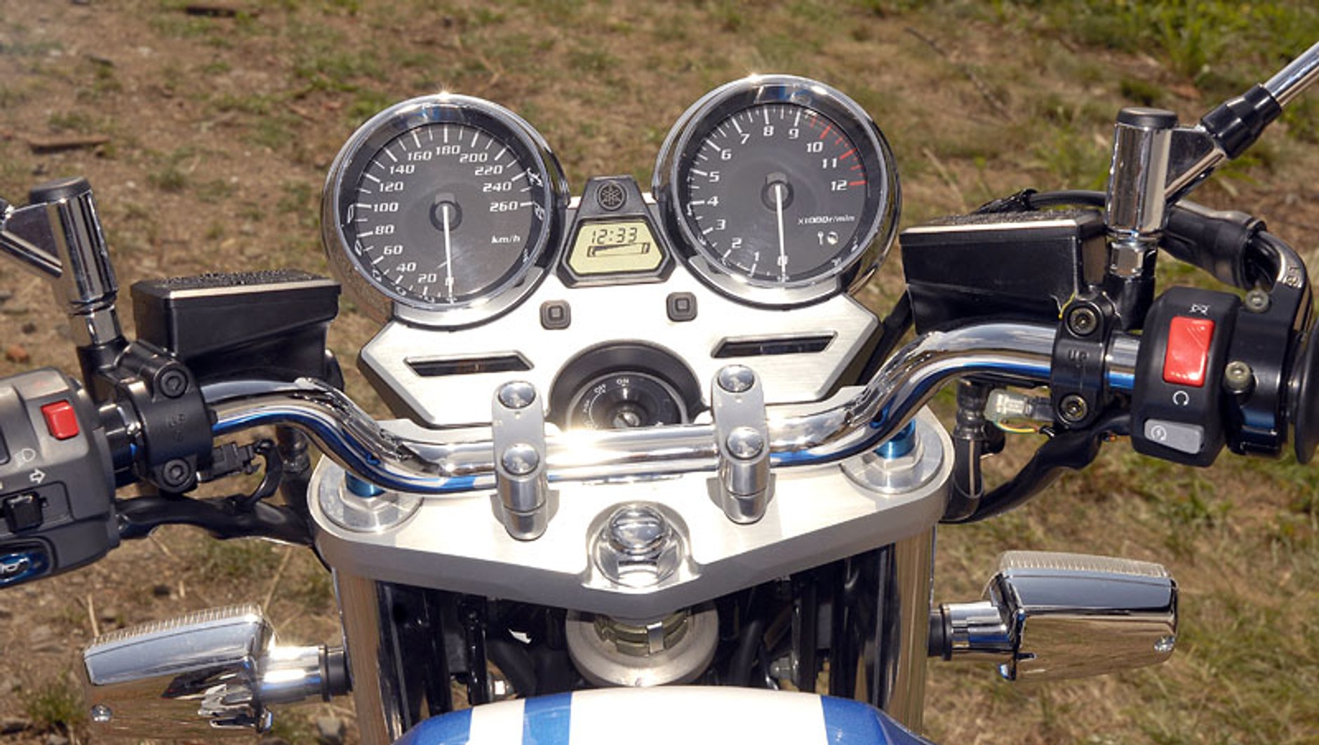 Yamaha XJR 1300: akademicka jazda (test)