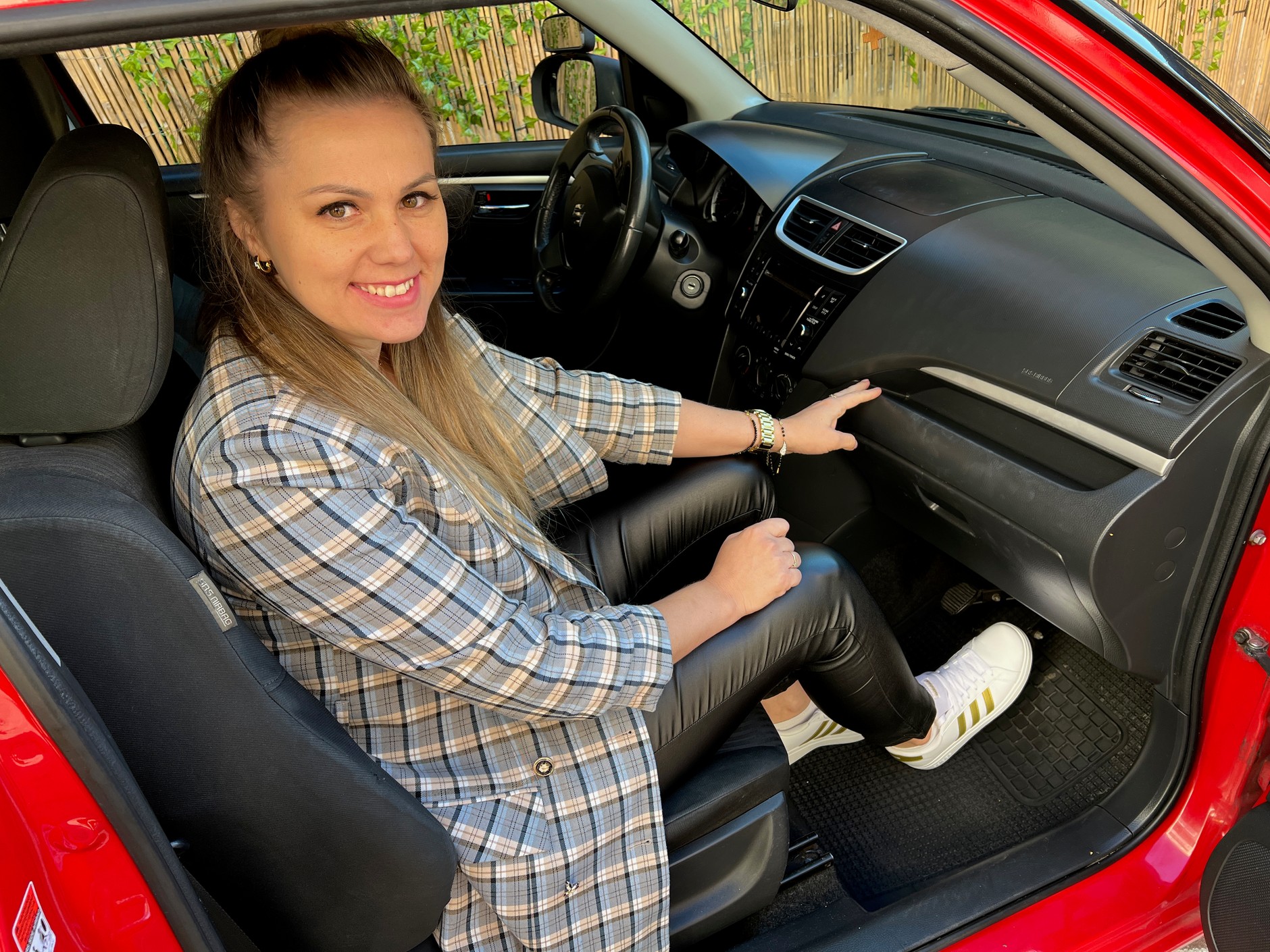 Kamila Przybylska na co dzień w Częstochowie prowadzi szkolenia na prawo jazdy kat. B