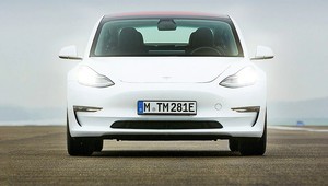 Hertz zamawia 100 tys. Tesli, choć niedawno zbankrutował