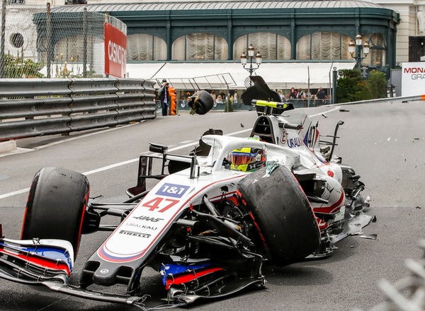Dni, w których świat zamarł. Nie tylko wypadek Kubicy w Formule 1 przeszedł do historii