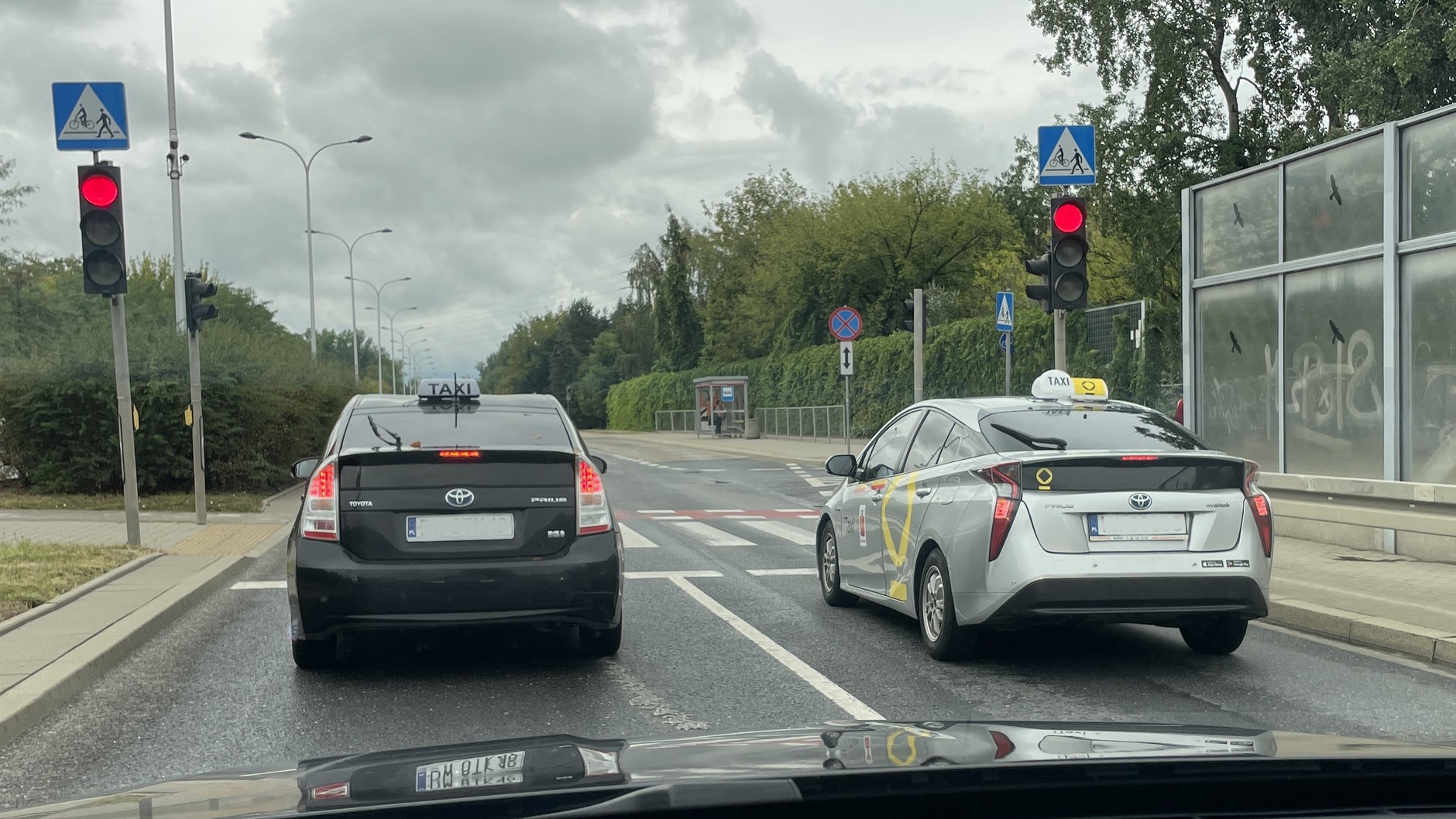 Taksówki na aplikację w Warszawie