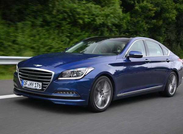 Hyundai Genesis - z apetytem na premium