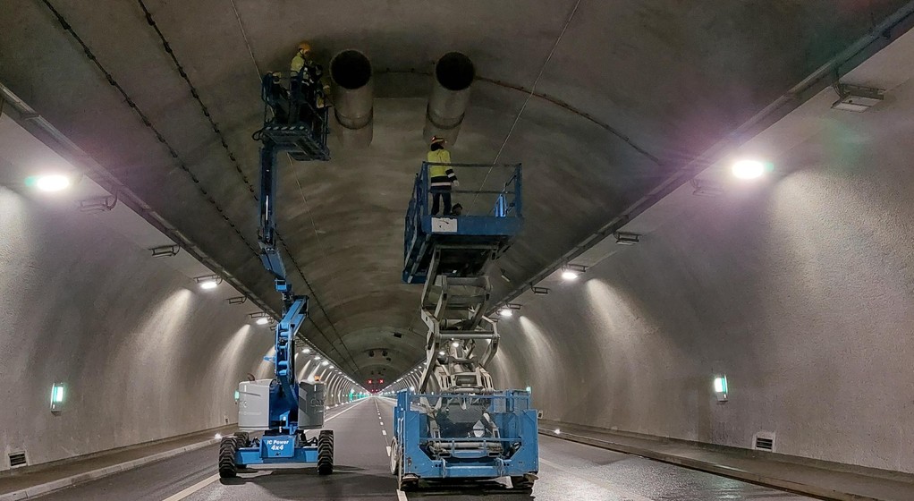 Prace w tunelu na zakopiance w ciągu drogi ekspresowej S7