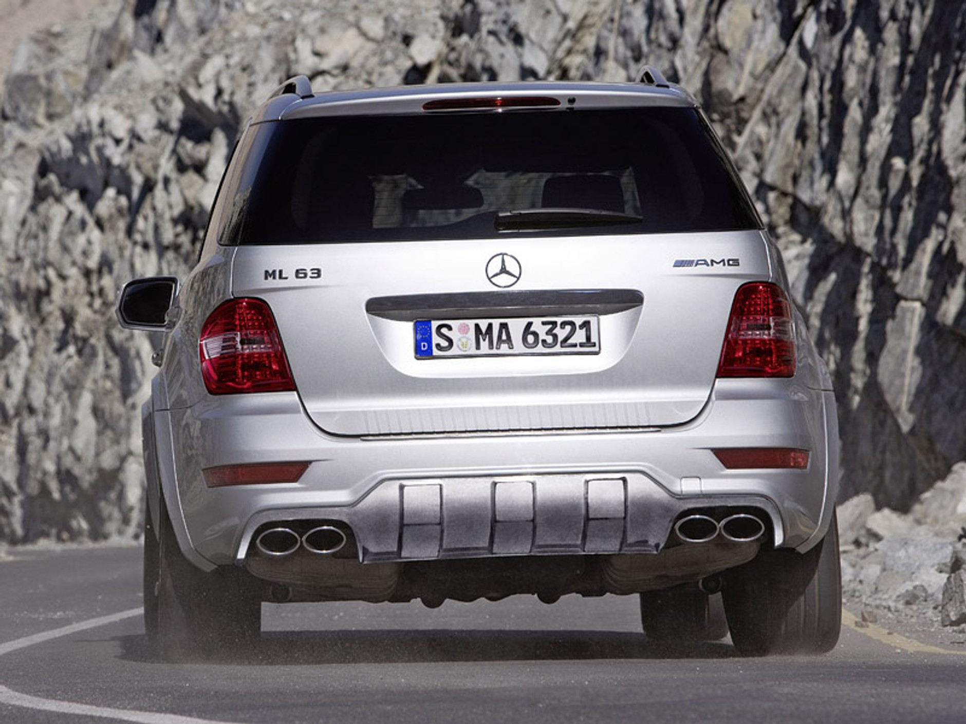 Mercedes-Benz M: facelifting stuttgarckiego SUV-a