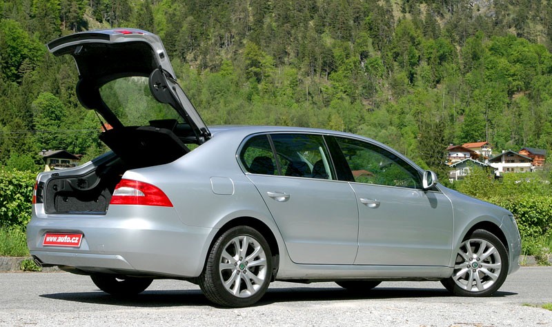 Škoda Superb: ubogi krewny Passata czy poważny konkurent?