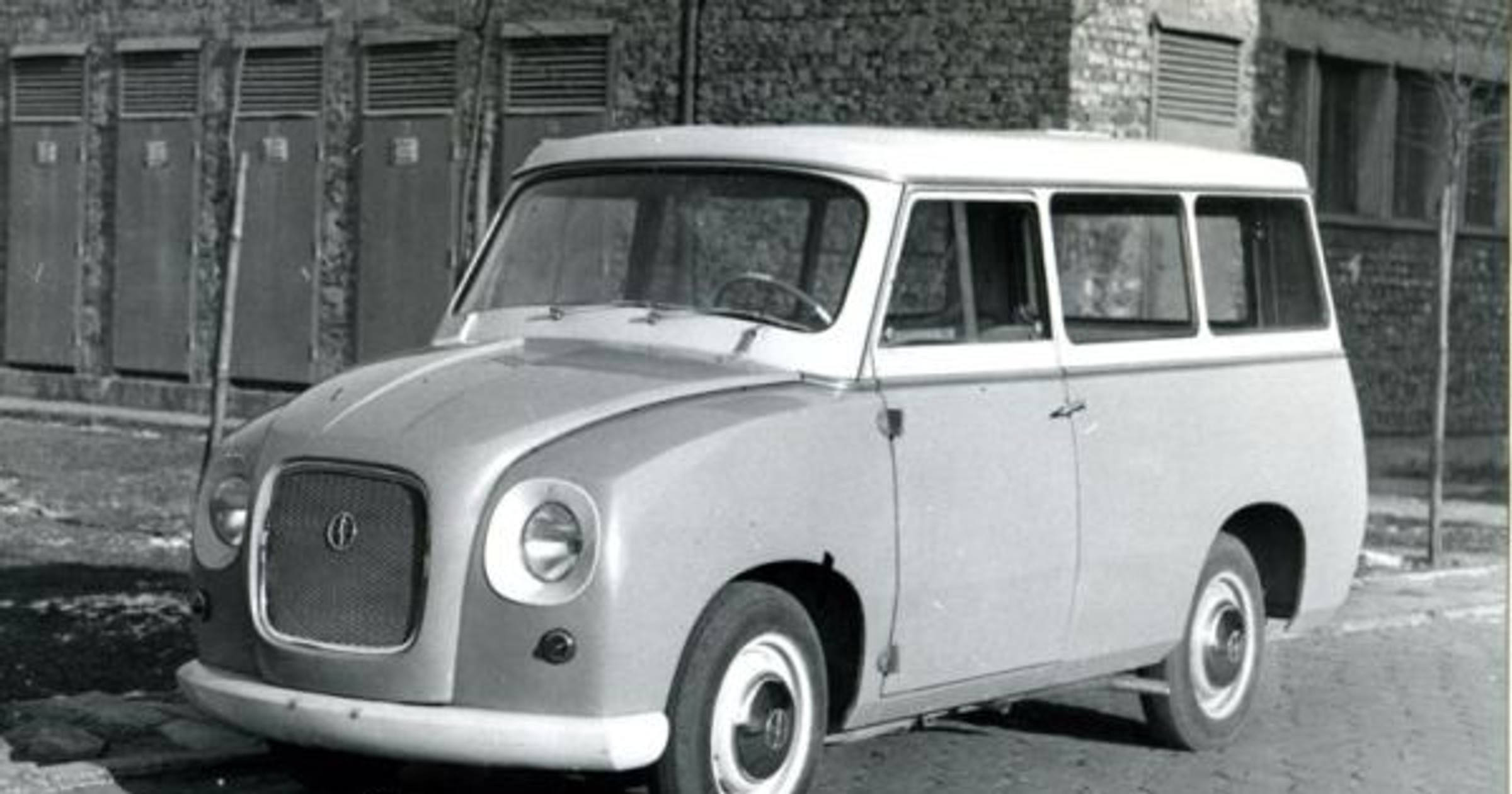 Syrena w wersji mikrobus