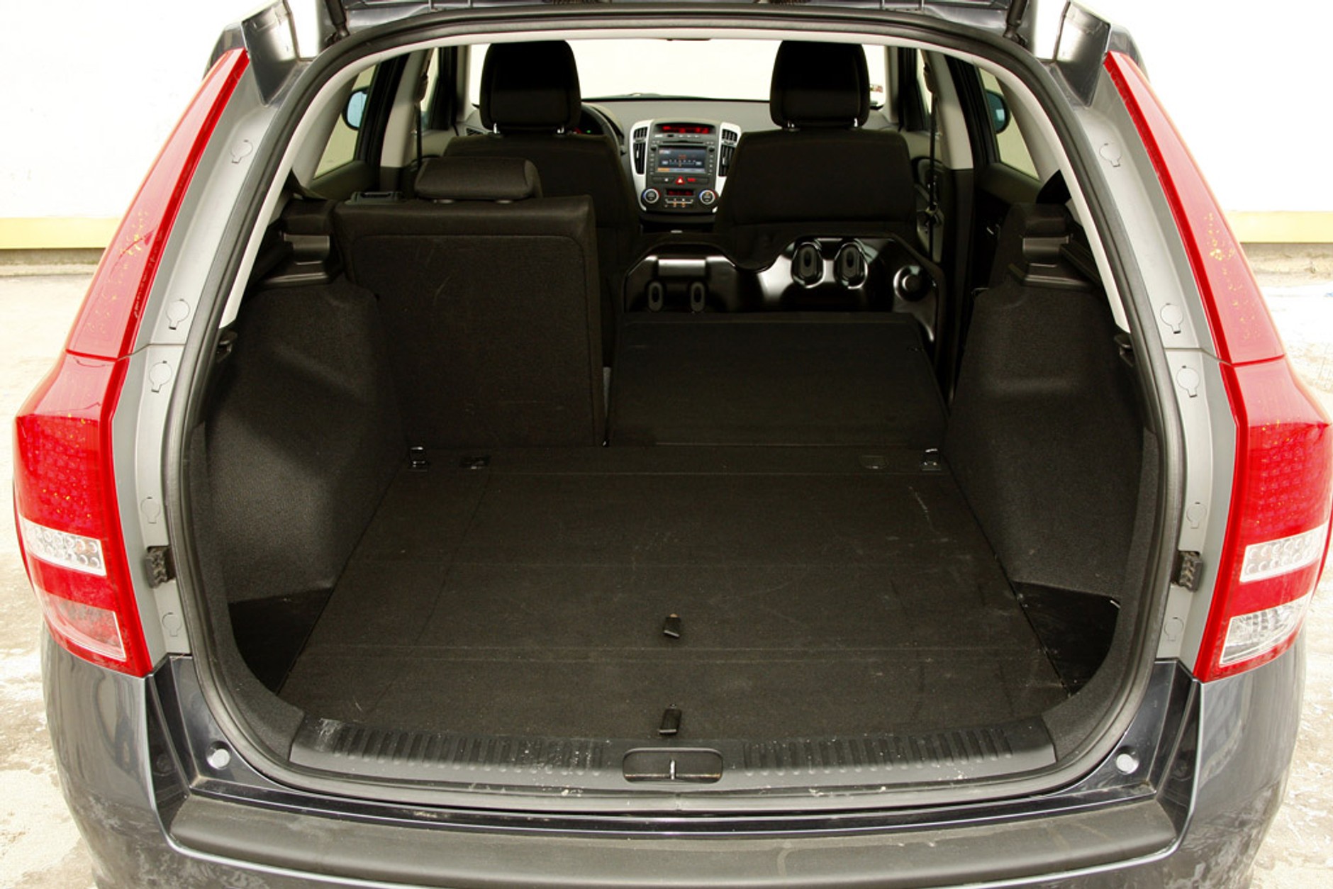 Kia cee’d SW kontra Opel Astra Sports Tourer: czy koreańskie kombi może być lepsze od niemieckiego?