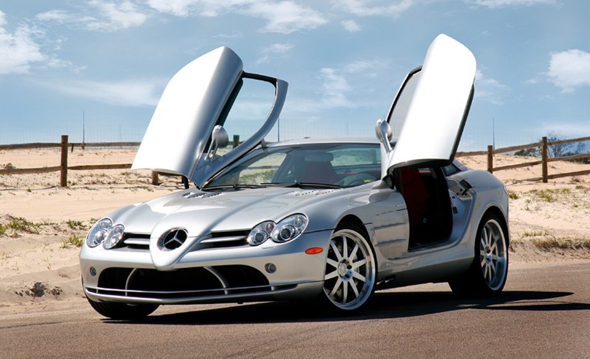 Renntech McLaren SLR 722 – pokaźne stado koni