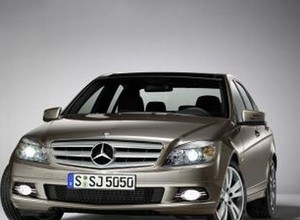 85 000 Mercedesów do serwisów