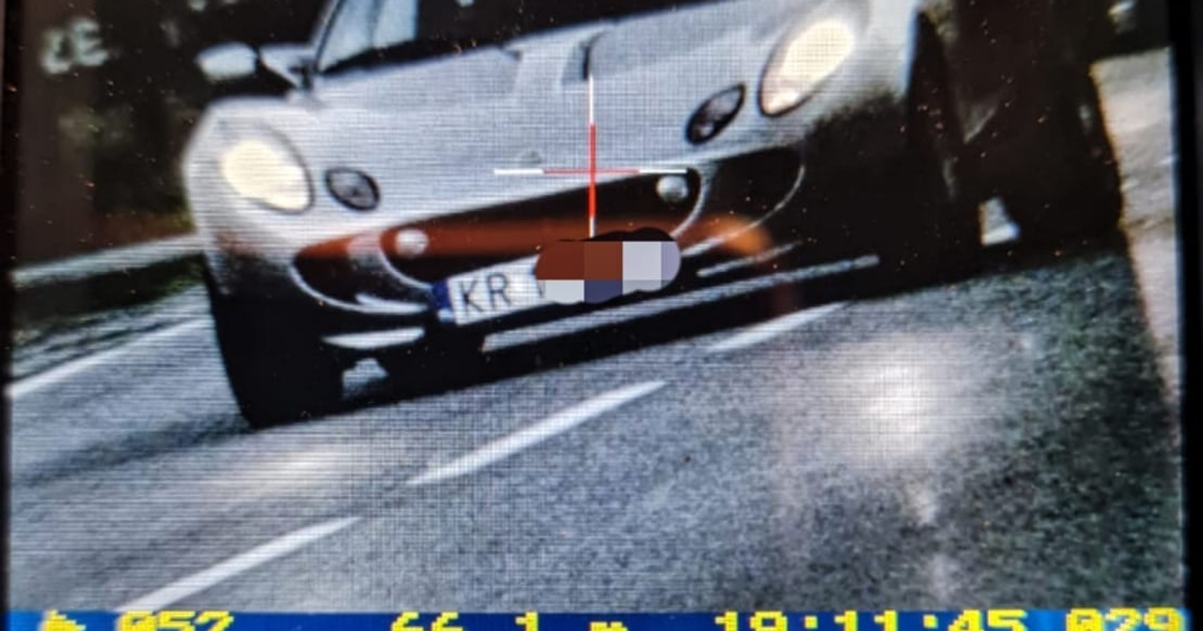 Policjanci z Zakopanego "ustrzelili" rzadkie auto. Bardziej zaskoczył ich kierowca