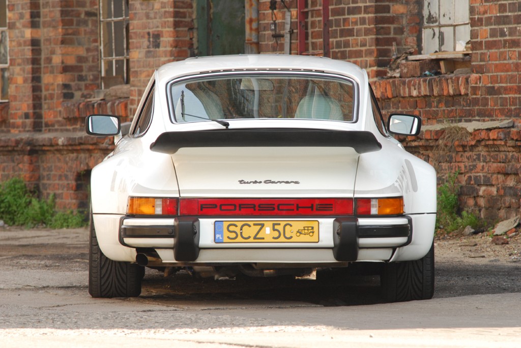 Porsche 911 Turbo - Kultowy bokser z doładowaniem