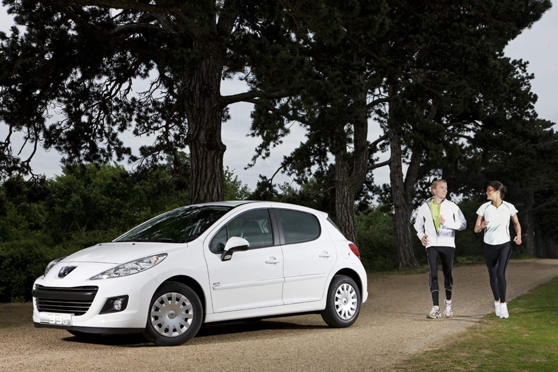 Dwie generacje jednego modelu. Którą warto kupić? Prawdziwe okazje czy pozorne oszczędności?