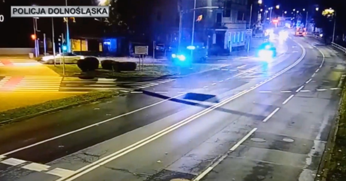 Nocny pościg ulicami Jeleniej Góry za pijanym kierowcą