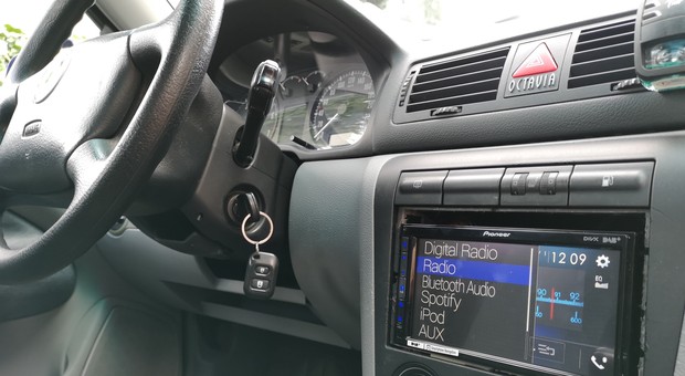 Prezentacja – Pioneer SPH-EVO62DAB – Android Auto i CarPlay dla każdego