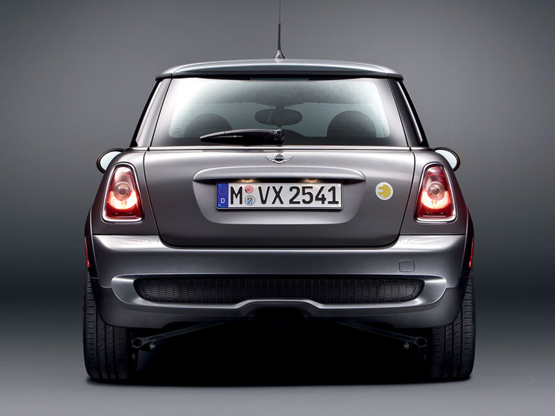 Mini rozdaje samochody z napędem elektrycznym!