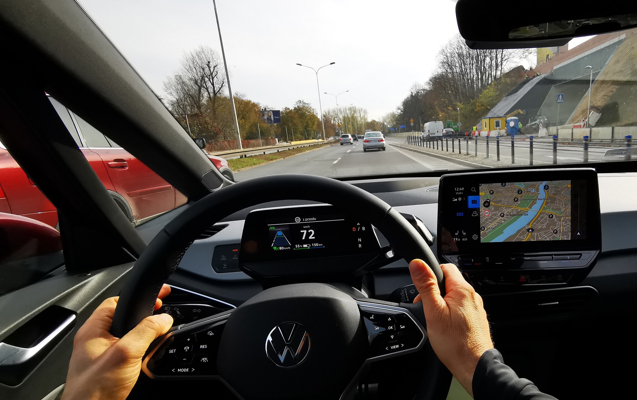 System Travel Assist wykrywa ograniczenia prędkości