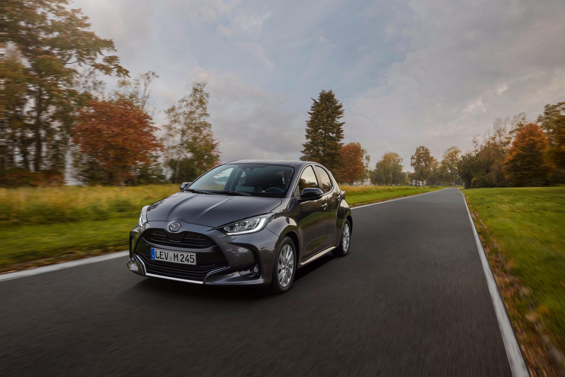 Mazda 2 Hybrid 2022