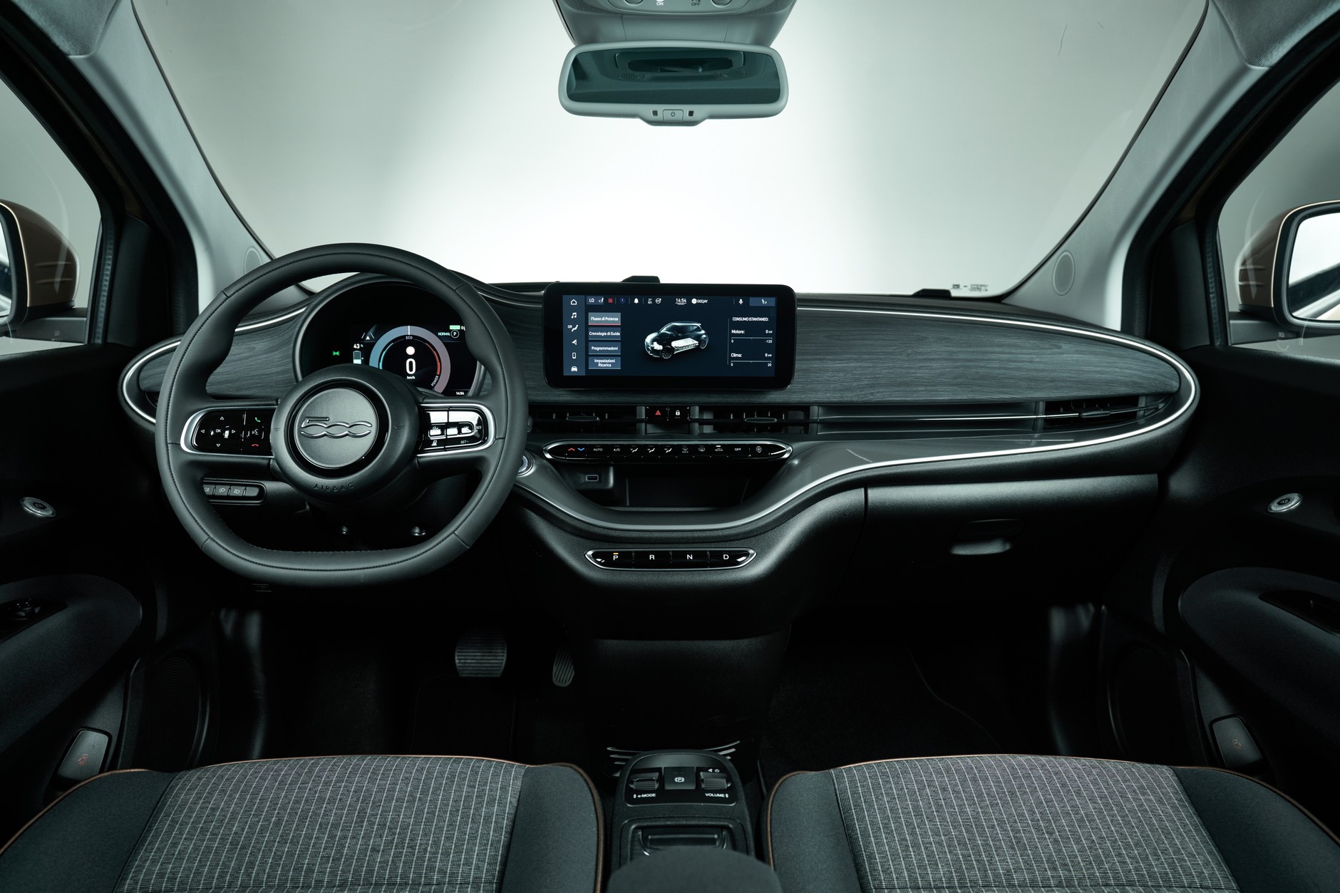 Nowy Fiat 500 w wersji 3+1