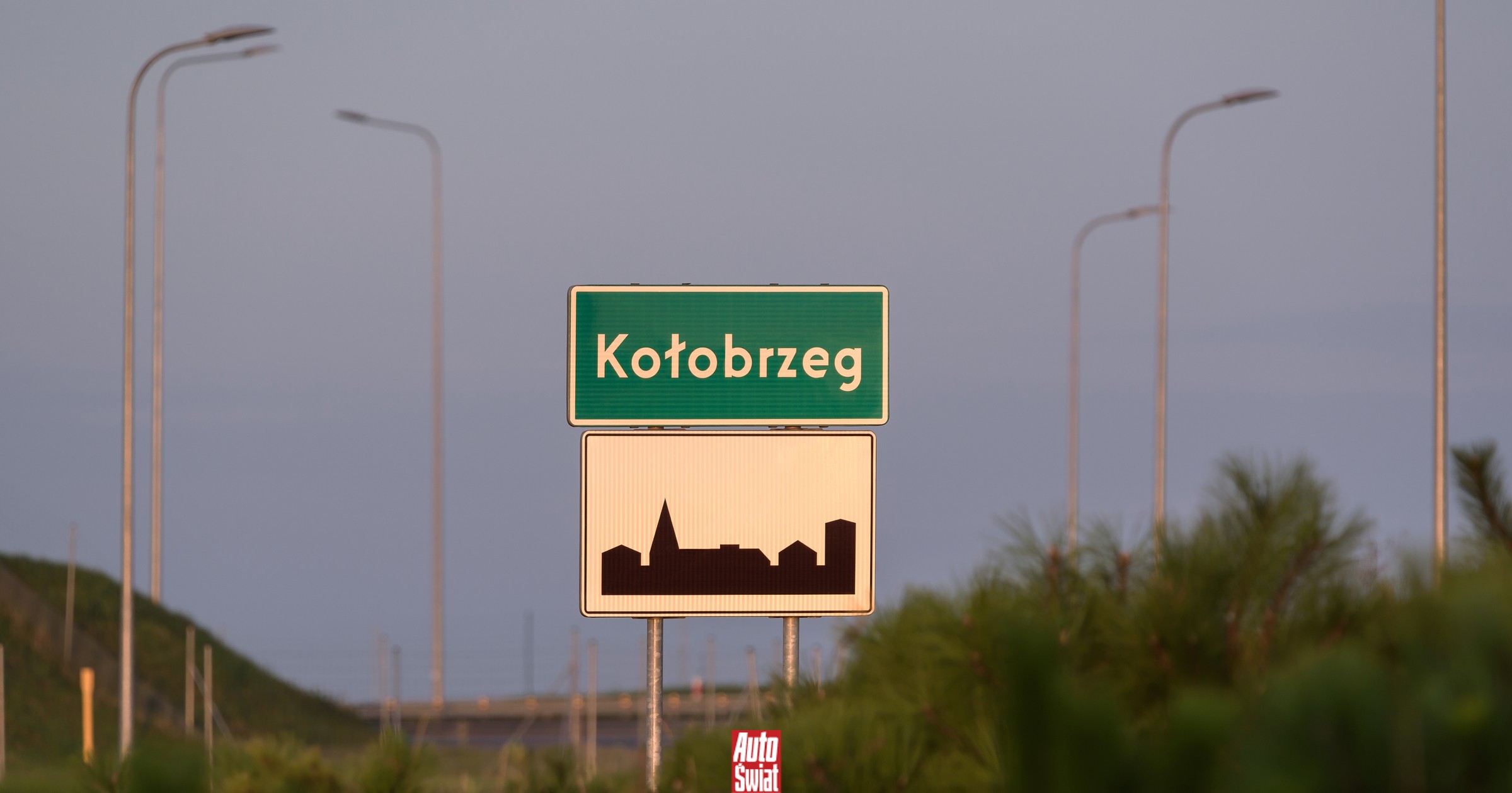 Kierowcy wciąż mylą znaczenie dwóch popularnych znaków. To może kosztować nawet pięć tys. zł