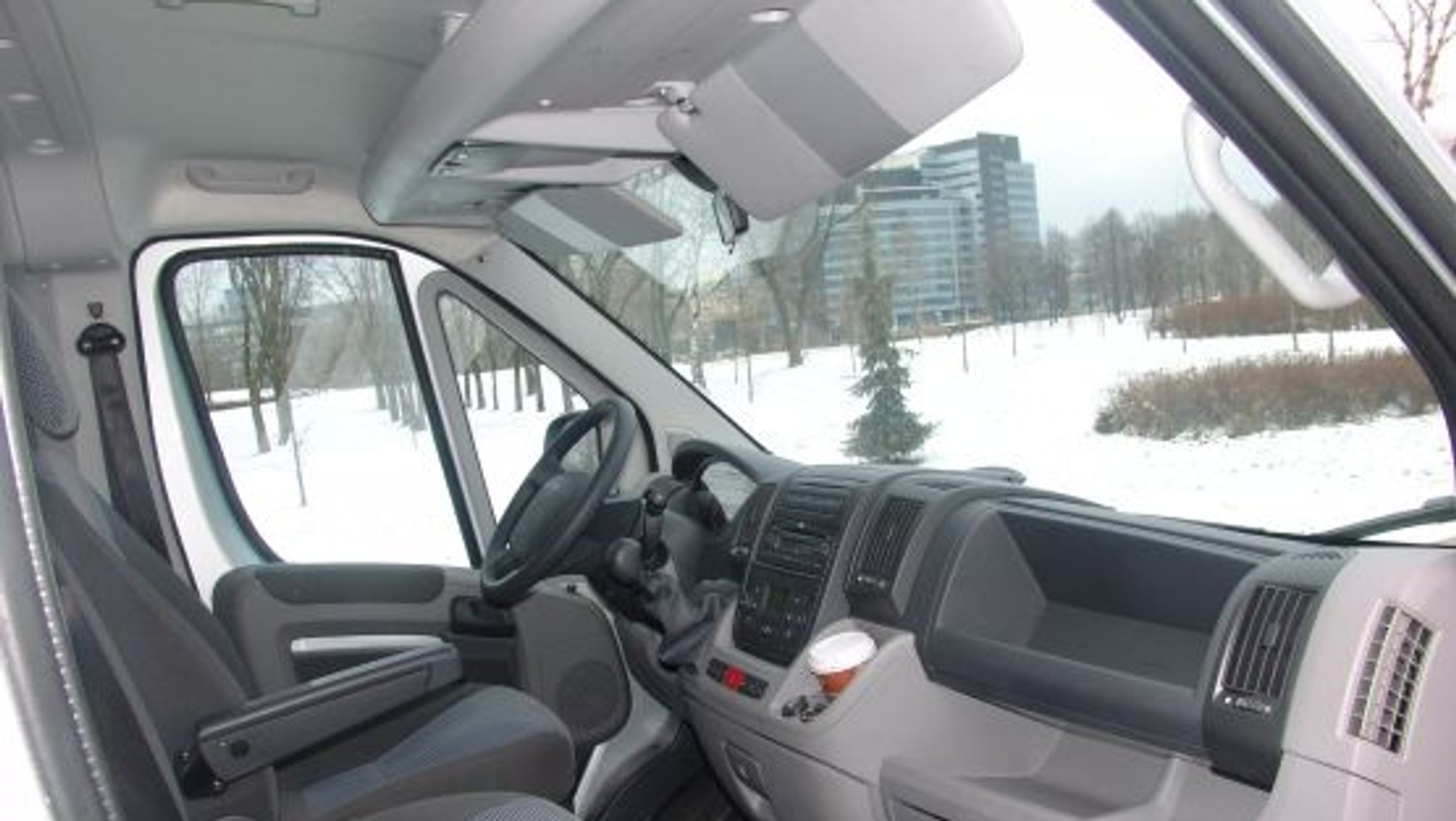 Citroën Jumper 2,2 HDi 120 Kombi: mały autobus i ciężarówka