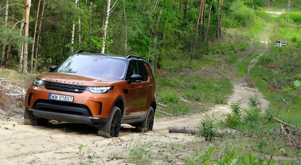Land Rover Discovery First Edition - wojownik pod krawatem | TEST