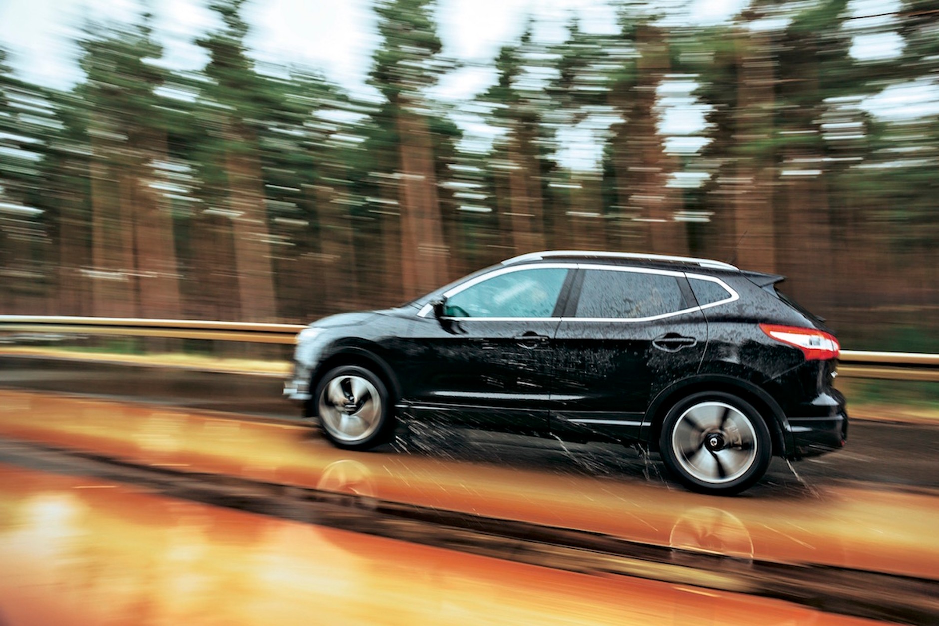 Nissan Qashqai 1.6 dCi 4x2 kontra Nissan Qashqai 1.6 dCi 4x4i