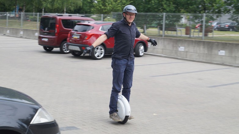 Koło fortuny - test monocykla bWheel U8