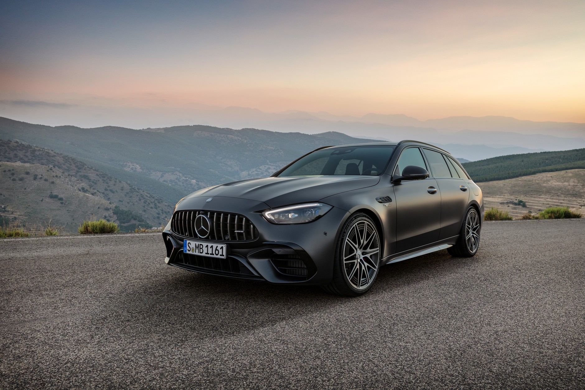 Mercedes-AMG C 63 S E Performance