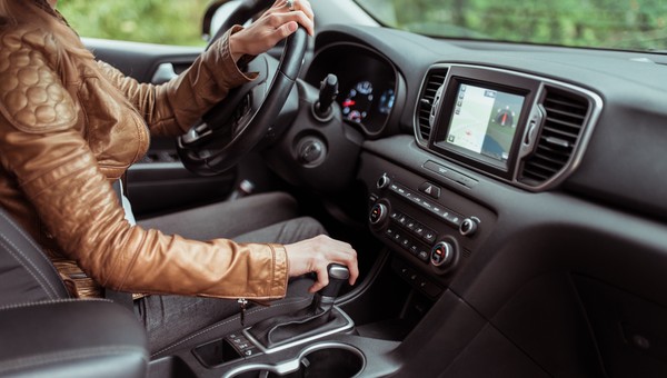 Przejechałeś zjazd z autostrady? Nie cofaj! Oto, co za to grozi