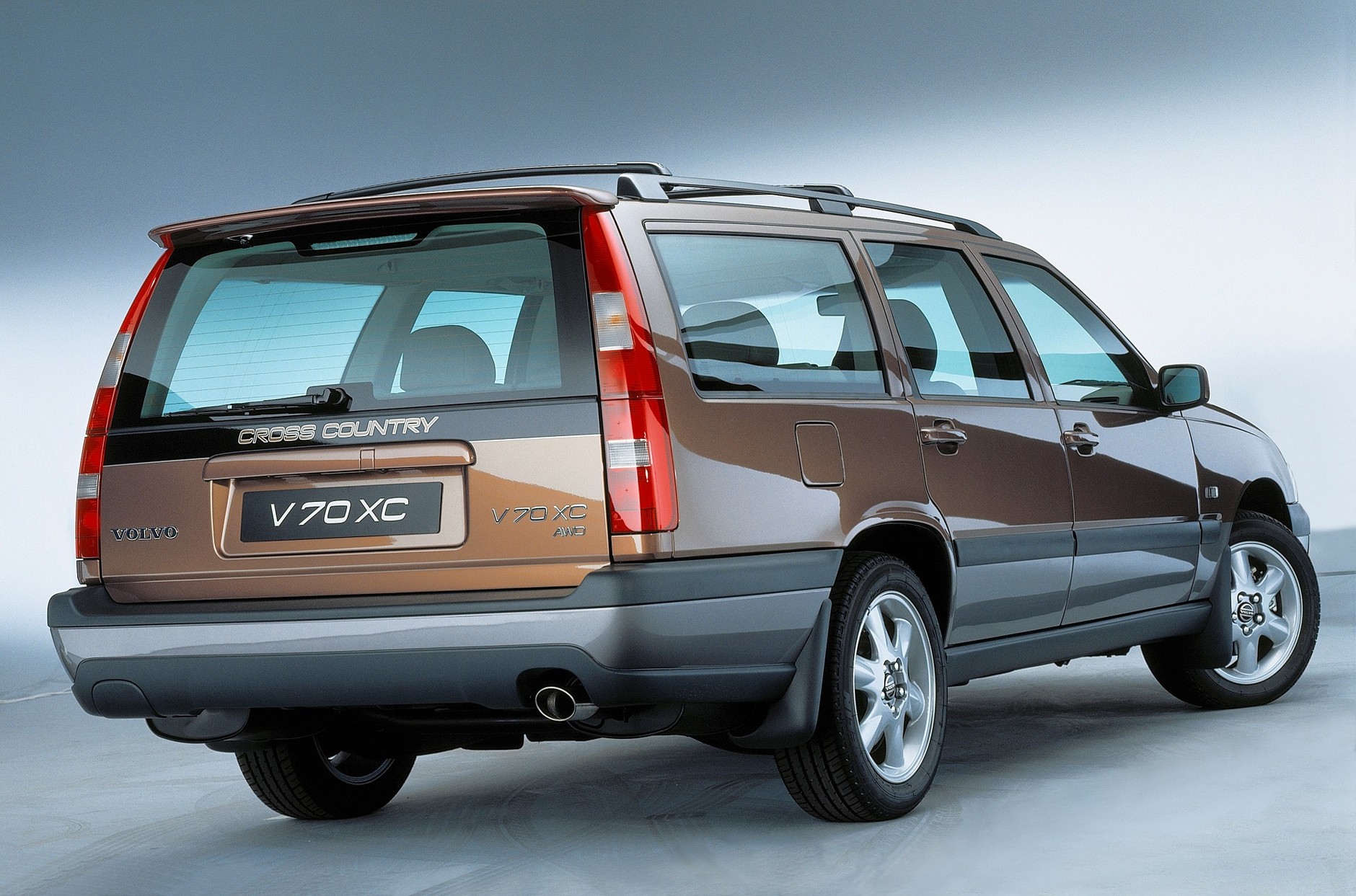 Pierwsze Volvo V70 XC (Cross Country)