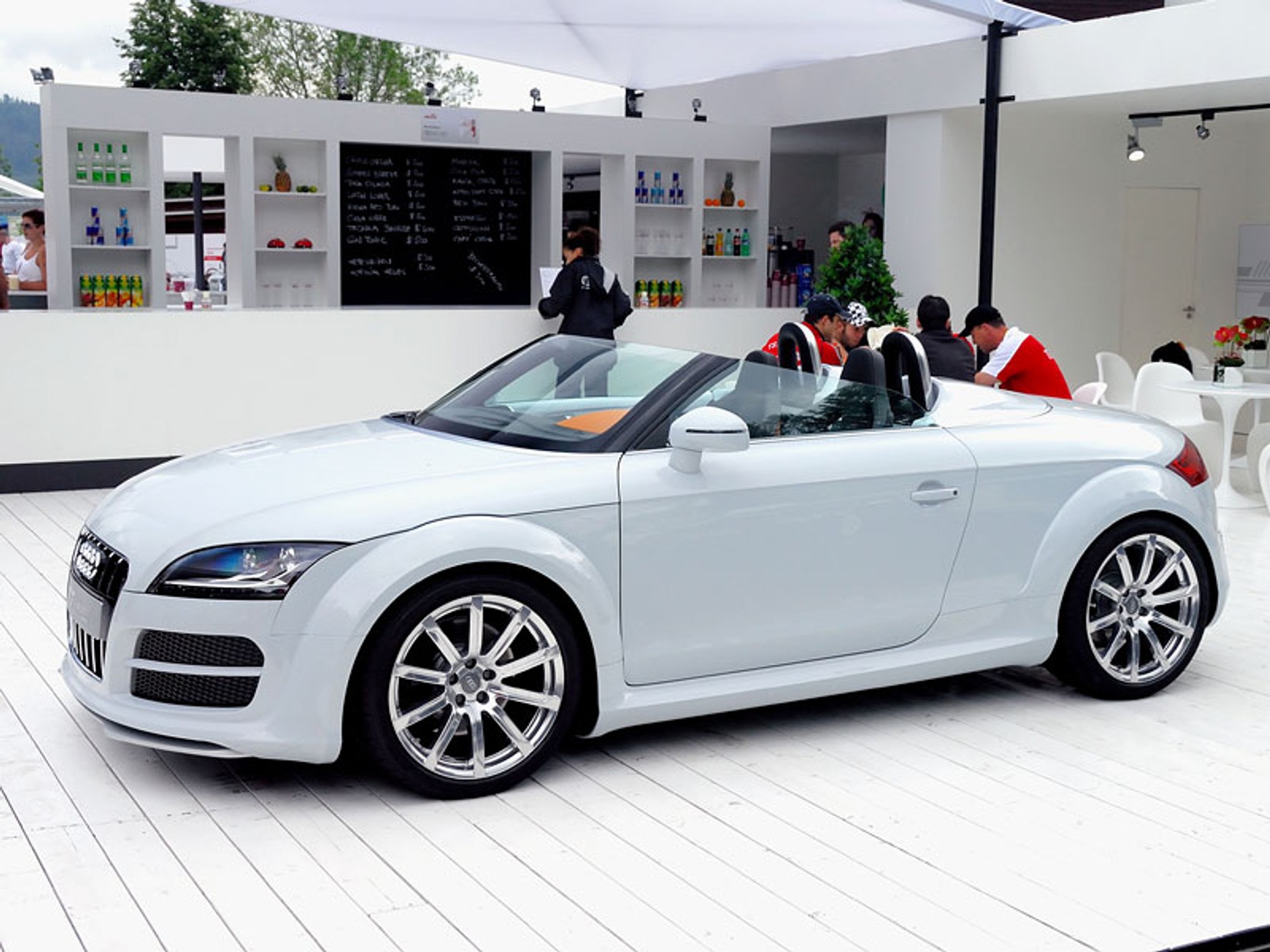 Autonews Wörthersee 2008: tygodniowe party pod Alpami