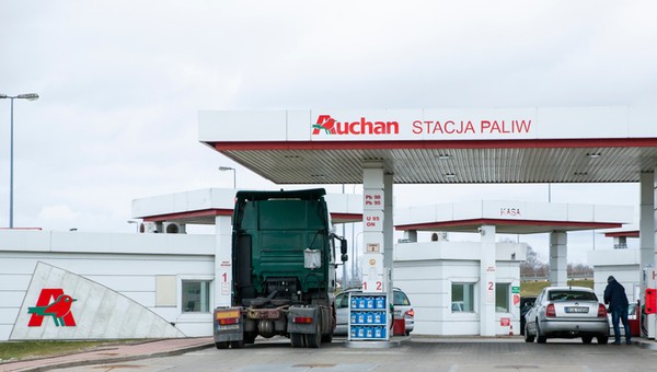 Stacja paliw Auchan